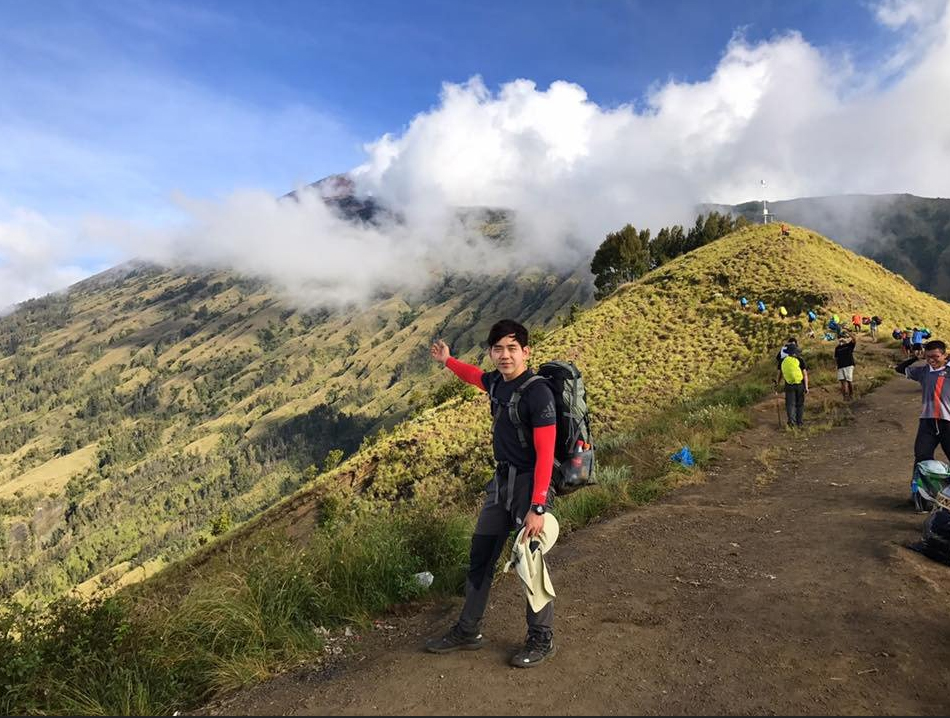 Is it Permissible to Solo Hike on Rinjani?
