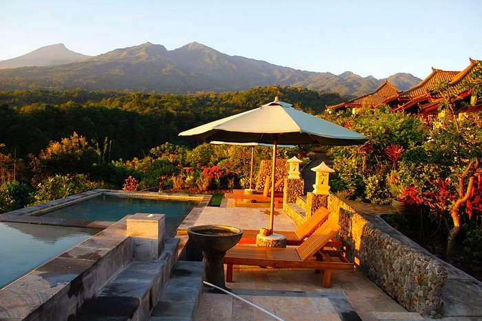 10 Best Hotels Near Mount Rinjani with Easy Access to Hiking Trails